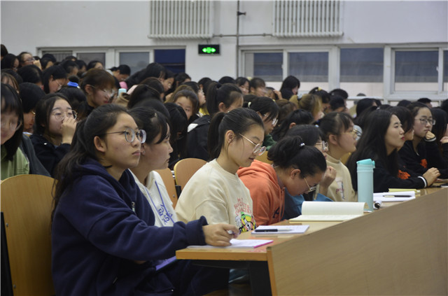 千余名淬炼学子参与新生入学教育 筑梦起航