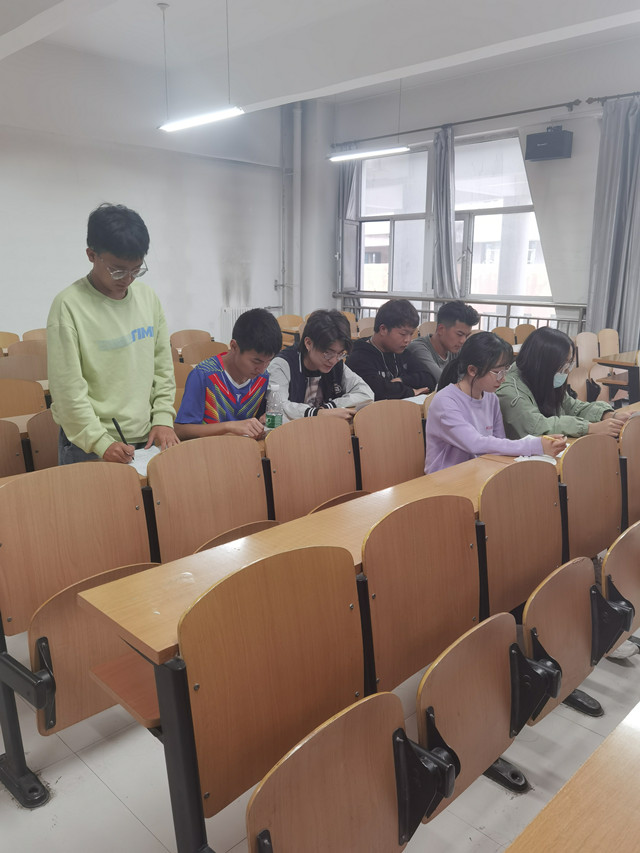 【学业导师】我读我讲我分享——《史蒂夫·乔布斯传》读书交流会