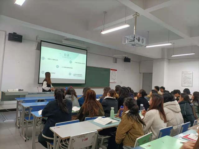 小组合作展创意 专业课堂放异彩——谢晓军老师《公共政策学》案例教学分享