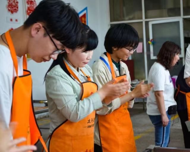【我与院长有个约会】对话院长第5期:劳动的青春最美丽