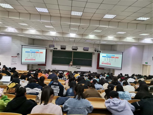 千余名淬炼学子参与新生入学教育 筑梦起航