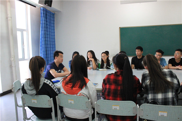 每周一班：千锤百炼 淬炼人生 ——院长座谈会系列（十四）