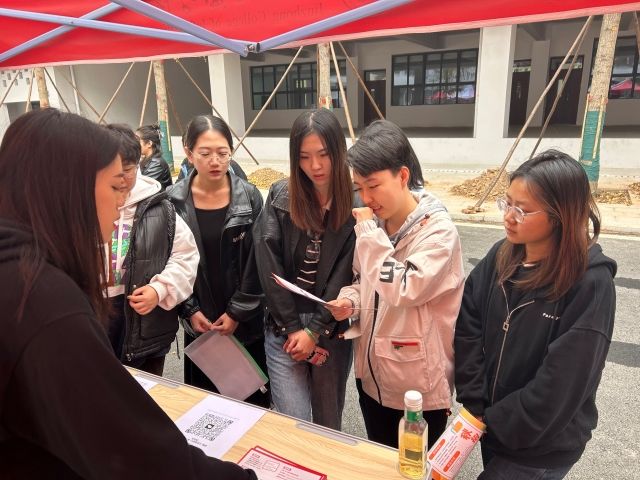 扬就业之帆 启梦想之旅 淬炼·国际商学院毕业生专场招聘会顺利举办