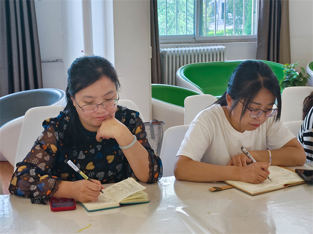 淬炼之路第33期:贯通“产学研用”四环节 争做“专精特新”好老师